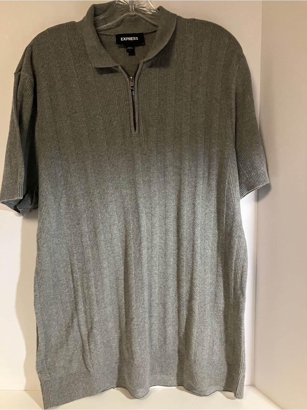 Express Men’s Short Sleeve Quarter-Zip Polo in Olive Green
